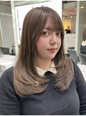ブラウンベージュ×ミディアムレイヤー【Zina梅田】