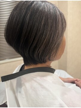 ハーツ(hearts) シナジーアルカリ酸熱で艶ボブ