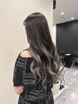リオリス ヘア サロン(Rioris hair salon)&nbsp;ロング／グレージュ／グラデーションカラー／透明感