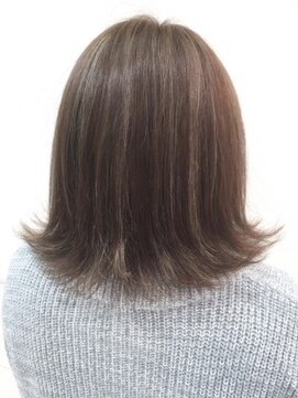 クアトログランシュ 水戸店(QUATRO×GranCieux) 【QUATRO】自然な透明感のナチュラルグレージュ