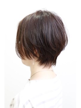 ロアール 楠(LOAOL KUSUNOKI) ふんわりショートボブ