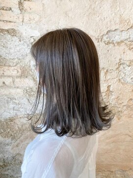 フロール 上大岡(Flor) 【Flor_上大岡】*外ハネスリークボブ+シルバーベージュ*