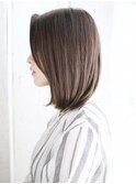 かきあげバングのナチュラルストレートスタイル