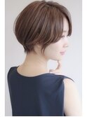 小顔補正立体カット_モカブラウン_コンマヘア_束感ショート