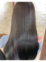 クラッチ ユニ(CLUTCH uni)&nbsp;大人可愛い小顔美髪ツヤ髪艶感シンプルストレート髪質改善A2