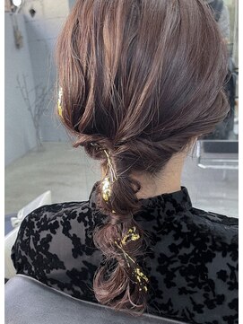 ノード(NODO) 金箔とポニーテール