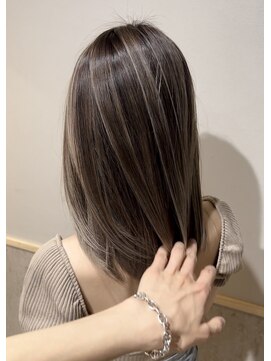 リグ 横浜(Lig.) ケアブリーチハイトーンバレイヤージュ