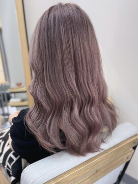 リノショアーズ 日本大通り店(RINOSHORES) 【ブリーチ＋ワンカラー】 パールグレー/セミロング