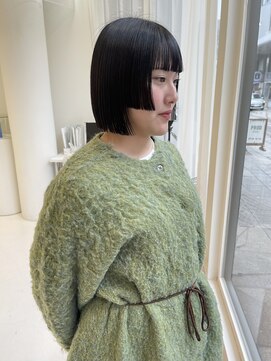 ハイブ 金沢(Hive) 切りっぱなしボブミニボブブルーブラック前髪カット髪質改善