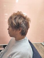 ヒルマ ヨルマ(HIRUMA/JORMA)&nbsp;クセを生かしたミディアム・ウルフ