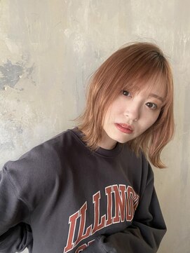 ジェムバイアルテフィーチェ(gem by artefice) 外ハネ切りっぱなしボブ