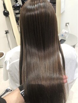 ユニークバイケンジ 町田(unique KENJE)の写真/ダメージでお悩みの方必見♪髪質改善をとことん追求したstylistが、あなた史上最高の美髪をお届け！