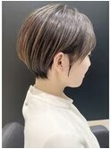 丸みショート 透明感アッシュベージュ