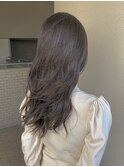 柔らかグレージュ