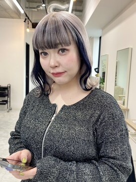 リル ラウム 原宿(LiL Raum) フェイスフレーミングカラーデザインカラーホワイトベージュ