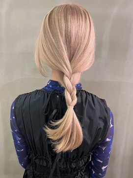 カシェ ホリエ(CACHE HORIE) ベージュ/アレンジ/三つ編み