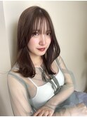 オリーブベージュ×くびれヘア