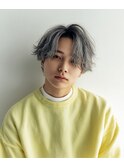 【メンズ】透明感◎グレージュミディ×センターパート