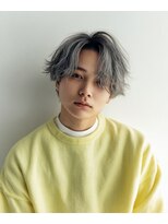 バイエイト(X８)&nbsp;【メンズ】透明感◎グレージュミディ×センターパート