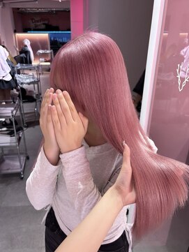 ダズリングディア(Dazzling Deer) ピンクベージュ/ピンクミルクティー/ストレートロング/小顔ヘア