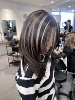 キング 心斎橋店(K!ng)&nbsp;ハイライトカラーミルクティーベージュレイヤーカット