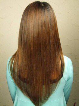 彩染(イロゾメ)の写真/髪のお悩みに知識豊富なプロがお客様の髪質に合わせた薬剤を選定！あなたの髪を一番に考えてくれるサロン♪