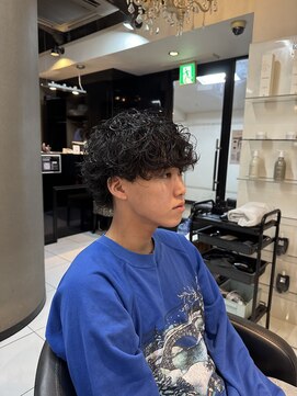 アイズ 海老名(AIZU) シャドウパーマ　波巻きスパイラルパーマ　海老名パーマ　メンズ