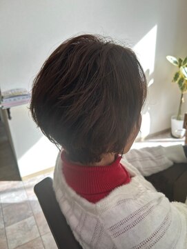 ハロヘアー(halo hair) 大人女性の王道ショート