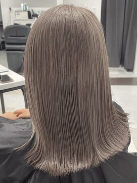 ビーシャンス(B.Chance) ミルクティーグレージュ