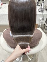 エンス 銀座(Ence)&nbsp;ブリーチなし/スモーキーカラー/髪質改善/グレーブラウン/前髪