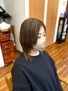ヘアーロッジ(HAIR ROJJ) 白髪ぼかしハイライト×レイヤーカット
