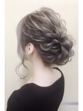 ヘアーデザイン ディードット ウル(D. ulu) ふんわり編み込みヘアセット