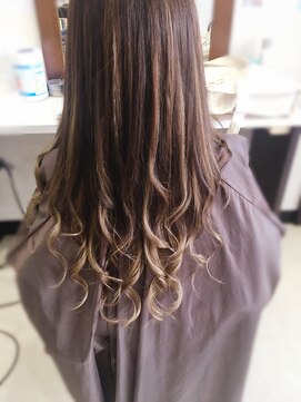 ヘアセットサロンエッジ(Edge) インナーカラーロングエクステ８０g