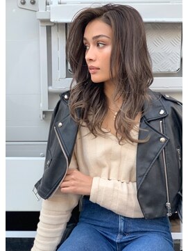 トルネード(TORNADO) 外国人風チョコレートハイライトバレイヤージュ