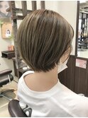 伸ばしかけショートボブxオリーブカラー