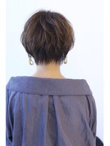 オーロ 宝塚店(ORO)&nbsp;ひし形シルエット束感ショートパーマ韓国マッシュグレーベージュ