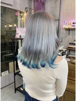 ミラク 町田(MIRAC)&nbsp;【MIRAC町田店河原崎】シルバー×裾カラーブルー