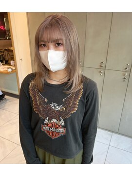 ディーナ(D'na) 【D'na×古屋】レイヤーカット×くすみベージュ