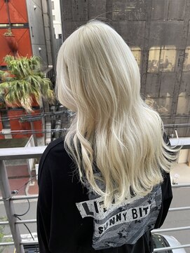 シィーム(cime) ホワイトブロンドカラー