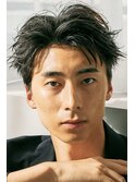 センターパートニュアンスパーマ刈り上げツーブロックメンズヘア
