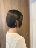 スケール(SCALE)&nbsp;艶感際立つコンパクトタイトボブ