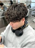 スペインカールスパイキーショートブルーブラックフェザーパーマ