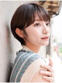 大人可愛い20代30代40代黒髪前下がりひし形小顔ボブ丸みショート