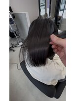 エン 久安(en.)&nbsp;チャコールグレー×タイトボブ｜上品大人女性