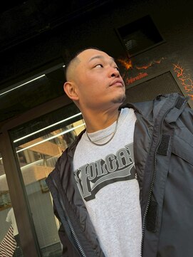 サロンドゥボルカン(Salon du Volcan) スキンフェード