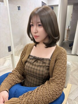 キラーナセンダイ(KiRANA SENDAI) 大人かわいい丸みミディアム×透明感オリーブベージュ