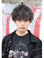 ネイビー(NAVY)&nbsp;大人パーマ スパイラルウェーブマッシュ 黒髪2ブロック