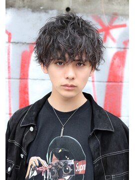 ネイビー(NAVY) 大人パーマ スパイラルウェーブマッシュ 黒髪2ブロック