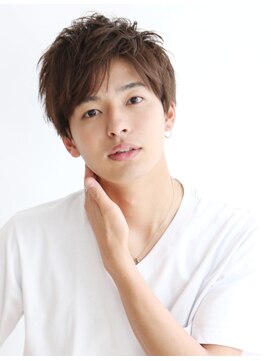 ムルチュラ(muruchura) くせ毛風パーマショートレイヤーサイドグラデーション１神山賢司