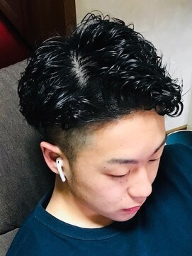 リティ(Ritty) 大人男子のパーマ